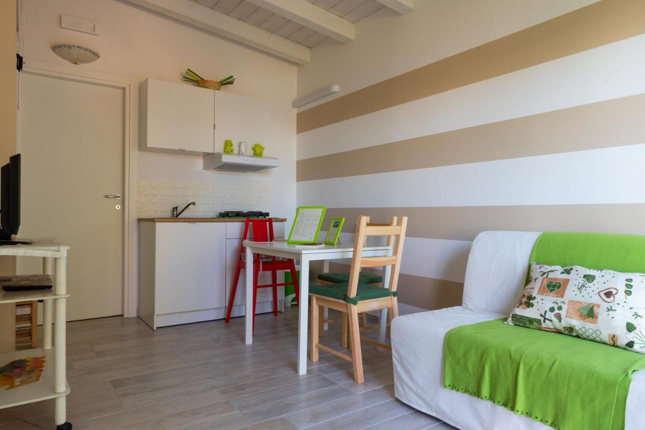 Вилла In Collina Sul Mare... Монтенеро-ди-Бизачча Экстерьер фото