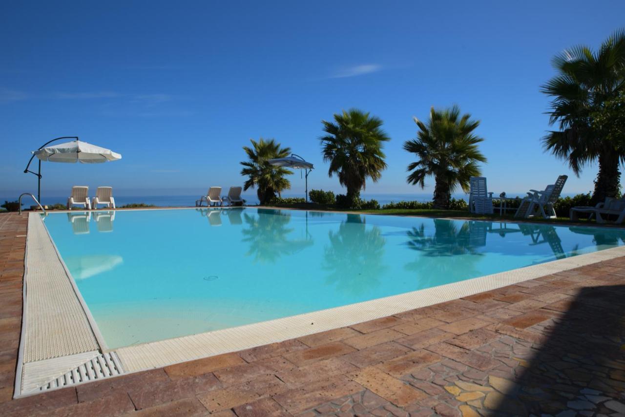 Вилла In Collina Sul Mare... Монтенеро-ди-Бизачча Экстерьер фото
